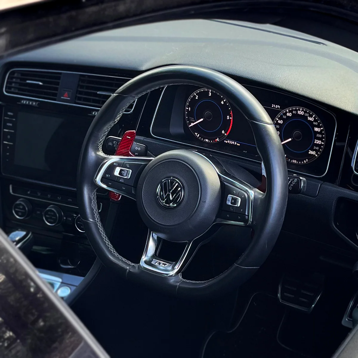 VW MK7 Carbon Fiber Replacement Paddle Shifters (SE7EN) - Image 10