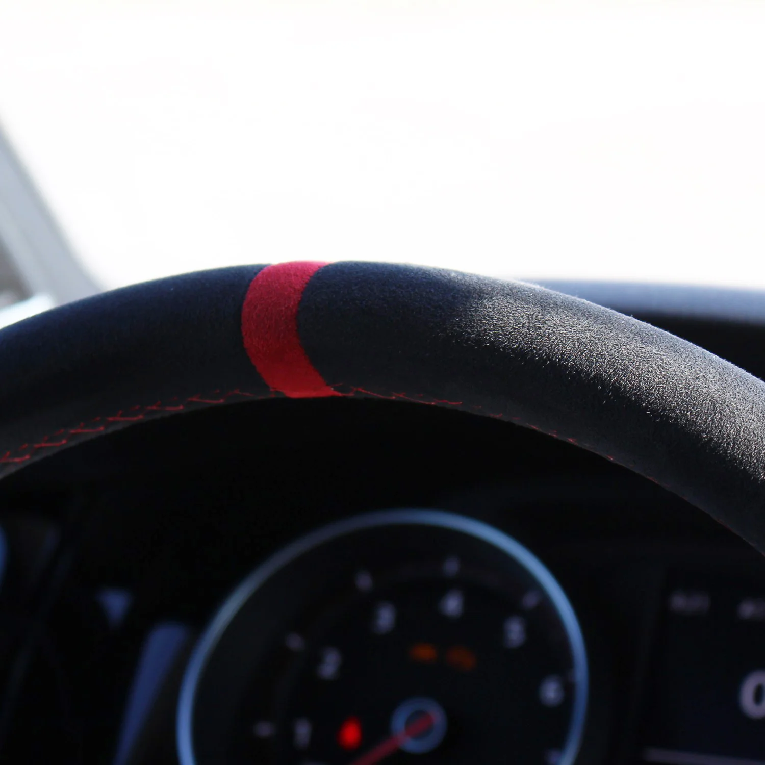 GTI Clubsport MK7 Steering Wheel Cover - Image 3
